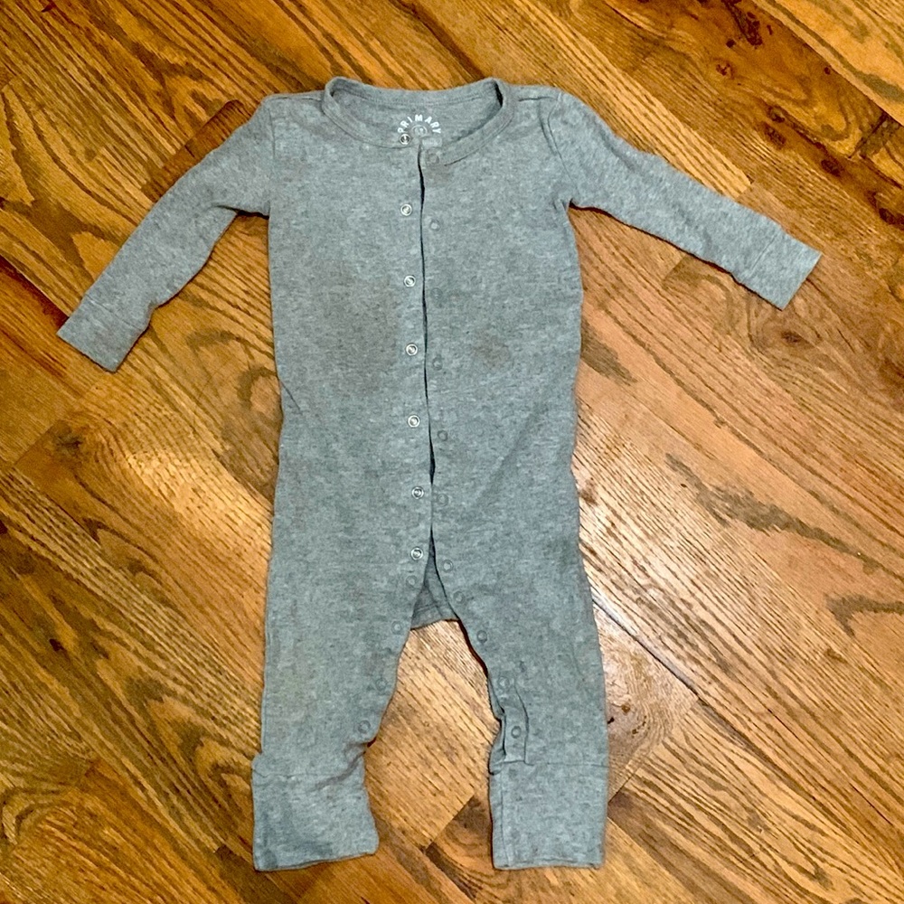 Primary Pajamas PJs Baby organic snap romper with convertible feet (6-9 months)